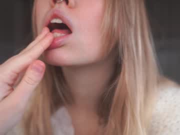 webcam girl bibi_it_is live cam image #6422643