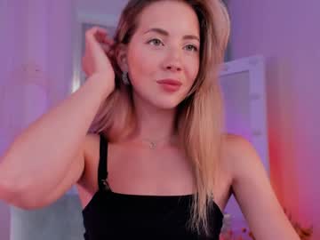 webcam girl emmi_rosee live cam image #9893054