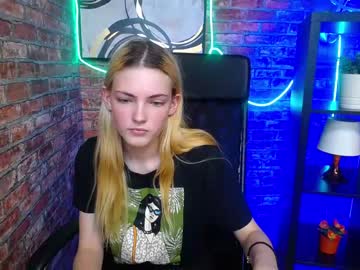 webcam girl emily_willes live cam image #6806115