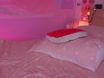 webcam girl kittenmoon_ live cam image #10007497