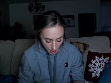 webcam girl holihurricane live cam image #11253435