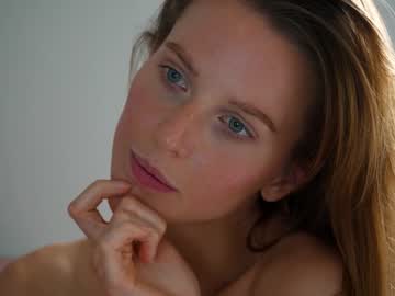 webcam girl ellaa91 live cam image #3047494