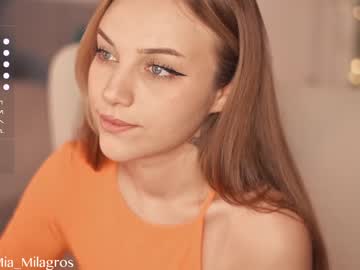 webcam girl mia_milagros live cam image #6945227