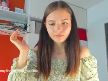 webcam girl sweetie_karoline live cam image #2681818