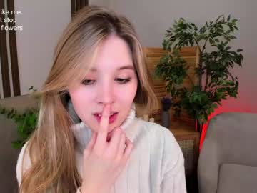 webcam girl milablush live cam image #4853299
