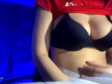 webcam girl bubblybunnyyy live cam image #10526320