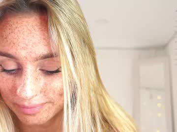 webcam girl artease live cam image #7821015