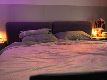 webcam girl artmosphera live cam image #10798349