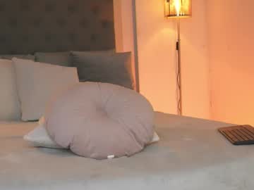 webcam girl victoria__rossi live cam image #11944109