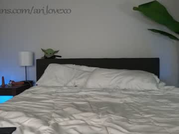 webcam couple ari_lovexo live cam image #5627186