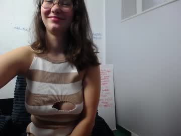 webcam girl yourcrazyneightbor live cam image #4422597