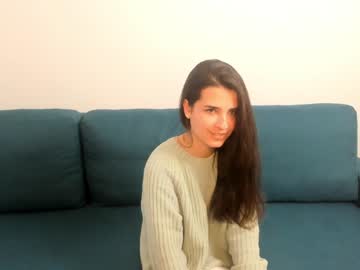 webcam girl zeldaflowers live cam image #9288661