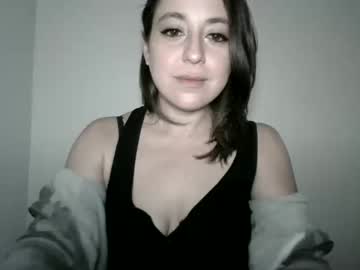 webcam girl ilovelucylola live cam image #2002361