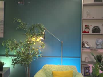 webcam girl ella_knockers_xl live cam image #2153172