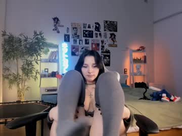 webcam girl vivian_qwerty live cam image #11135233