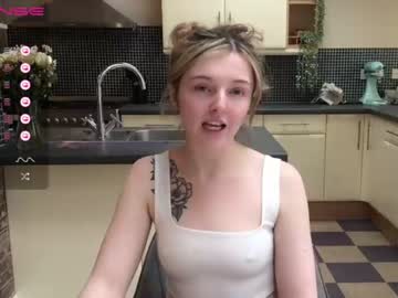 webcam girl lucydelovely live cam image #5368084