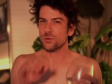 webcam man charlieonline live cam image #4610766
