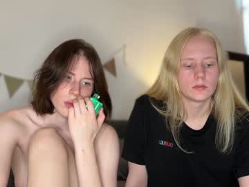 webcam couple lisalewi live cam image #10797094