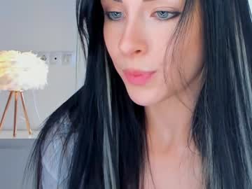 webcam girl uwunikaa live cam image #9775990