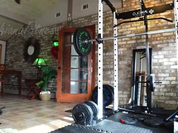 webcam tranny lushianafitness live cam image #12135815