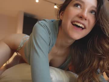 webcam girl mia_elfie live cam image #9164563