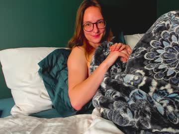 webcam girl innocentprovenguilty live cam image #5507460
