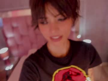 webcam girl alone_together_ live cam image #10840367