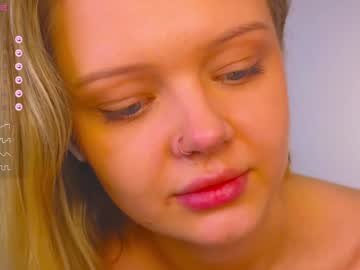 webcam girl ifiwasyourgf live cam image #10377296