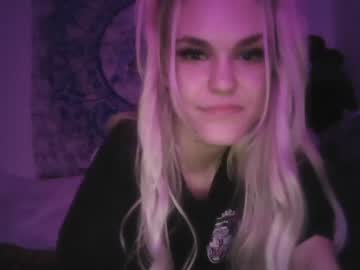 webcam girl maevemaddox live cam image #3938596