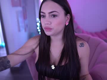 webcam girl ashlyeroberts1 live cam image #995597