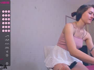 webcam girl kitty_wood live cam image #5434595