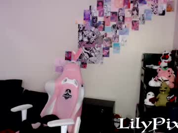 webcam girl lilypixel live cam image #5257383