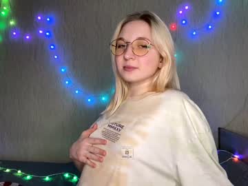 webcam couple cherry_moonn live cam image #2157385