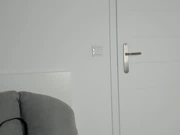 webcam girl yournaughtymiss live cam image #5638001