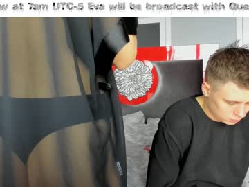 webcam couple tyler_eva live cam image #3684377