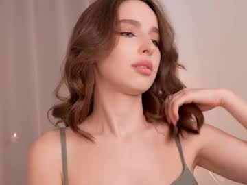 webcam girl silent_chill live cam image #12529645