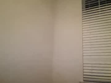 webcam girl gia_is_horny live cam image #6803160