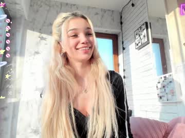 webcam girl sassyt33n live cam image #8223911