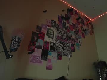 webcam girl lilypixel live cam image #11698640