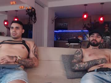 webcam man fratguysonline live cam image #7331265