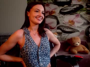 webcam girl jennycutey live cam image #2065249