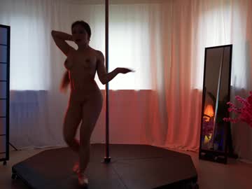 webcam girl kittycaitlin live cam image #9935467