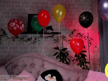 webcam girl lika_moon live cam image #6200057