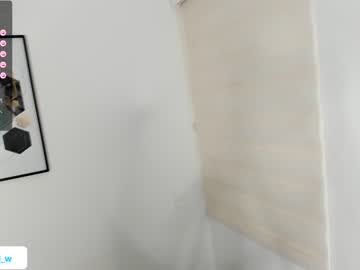 webcam girl abigail_w live cam image #7575821