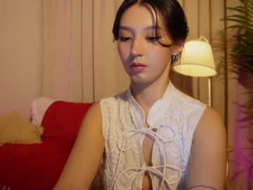 webcam girl sarasuo live cam image #12884790