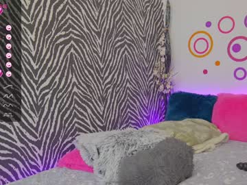 webcam girl jennyshow live cam image #9046213