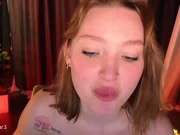 webcam girl dinablush live cam image #4986263