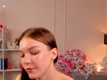 webcam girl cwenbrayton live cam image #12743048