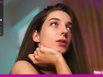 webcam girl angels_kiss live cam image #6708731