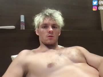 webcam man whiteconan live cam image #4833736